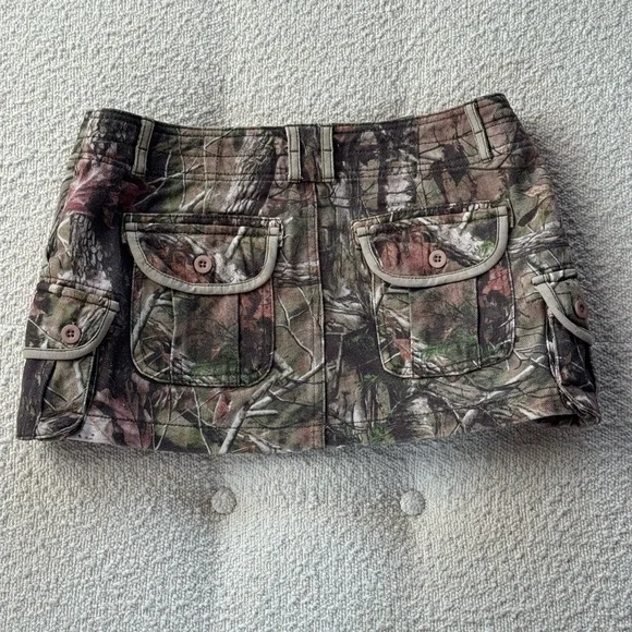 Danielle Guizio Camouflage Tactical Cargo Mini Skirt - Picture 5 of 6